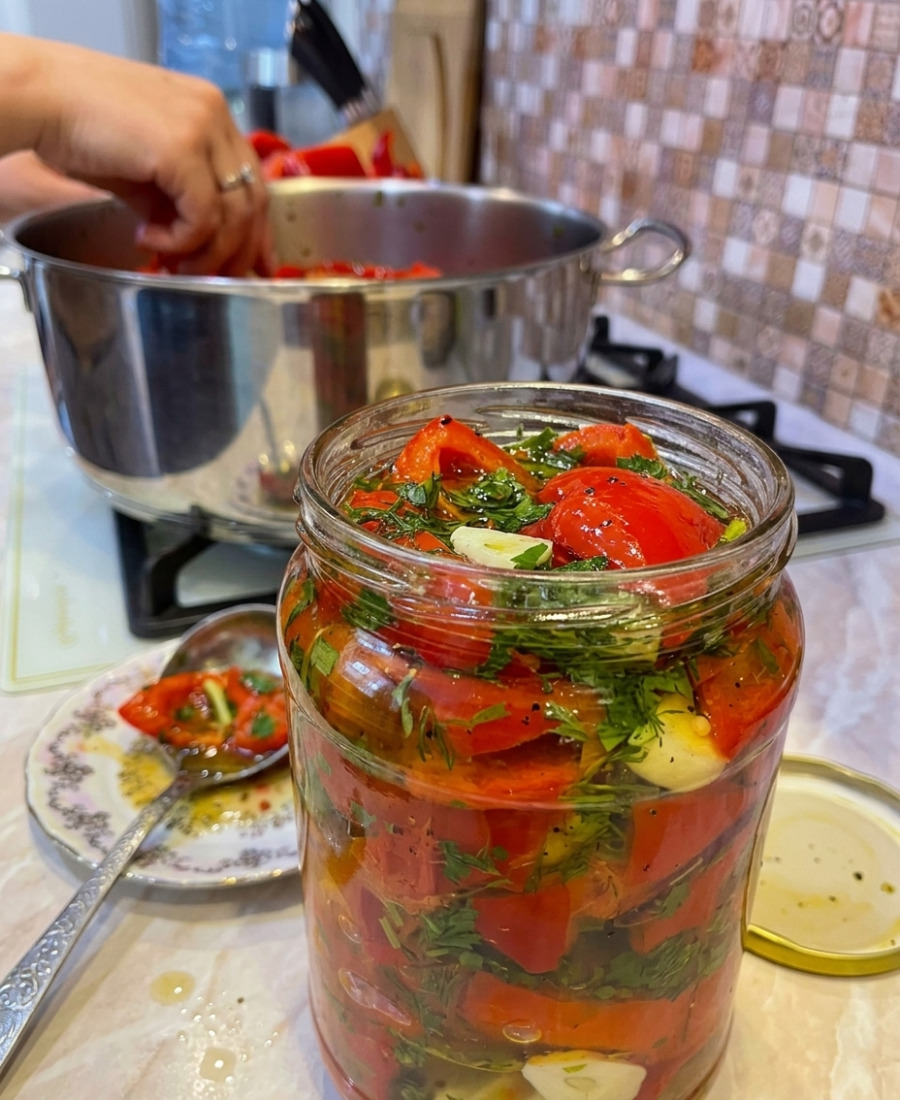 🍽️ Смачнішого я ще не пробувала! Маринований болгарський перець на зиму за рецептом моєї матусі
