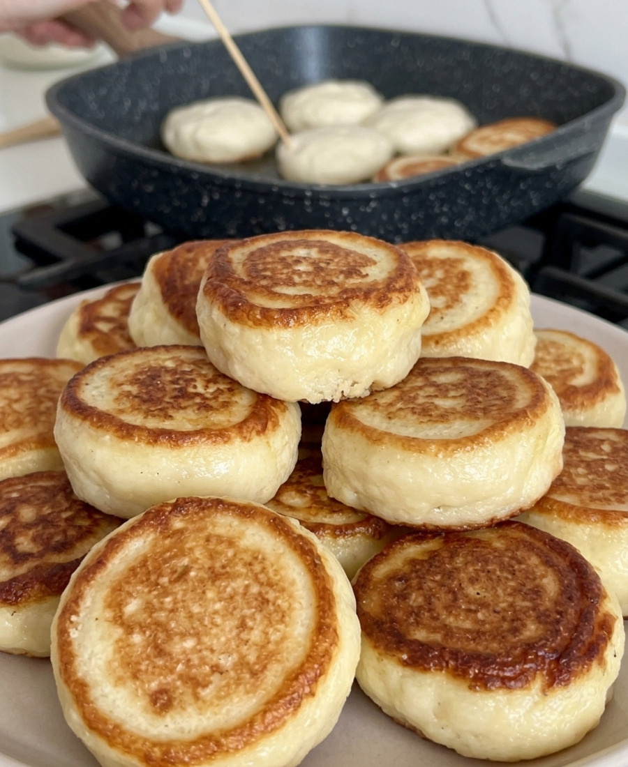 🍽️ Оладки, як пончики! Дуже смачні, пишні і готуються простіше-простого! Це просто ідеальний рецепт, тому зберігайте!